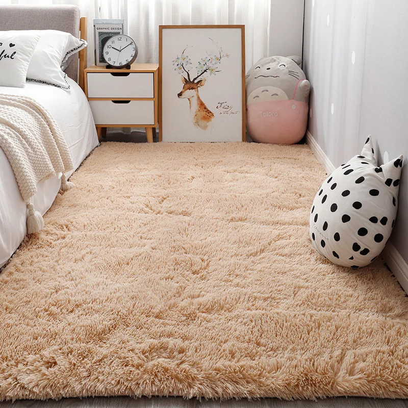 Малък килим в скандинавски стил ins за спалня, бял плюшено нощни мат хол, дебели подложки, подходящи за украса на дома, килими за проследяването стъпки пълзи момче