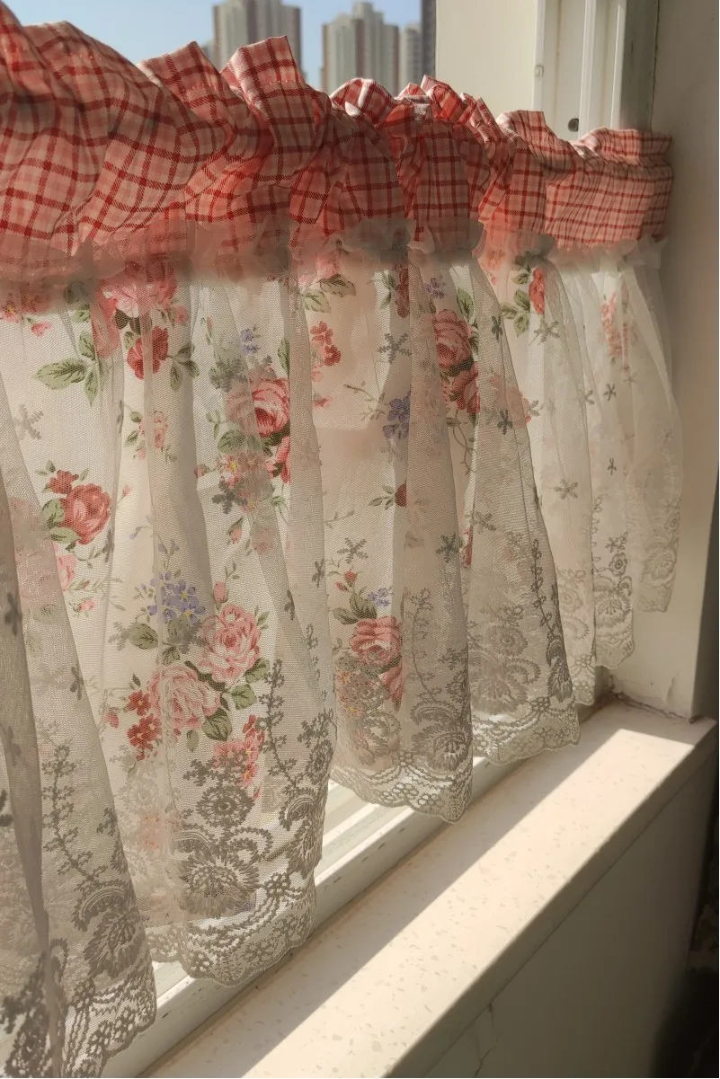Нов кратко завеса от мек памук с принтом. Бели дантелени завеси за кабинета. Украсете врата завесата. Къса завеса розов цвят